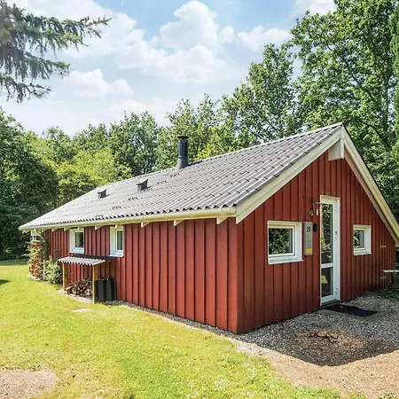 4 Star In Holiday home