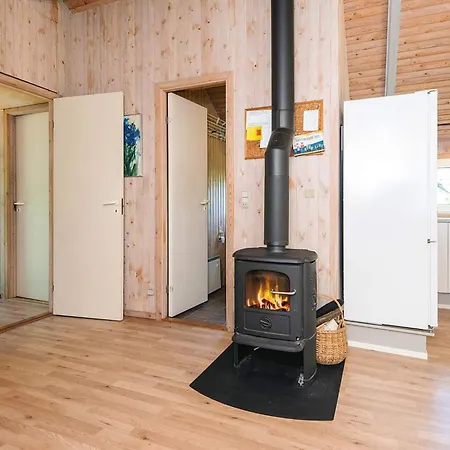4 Star In Hovborg